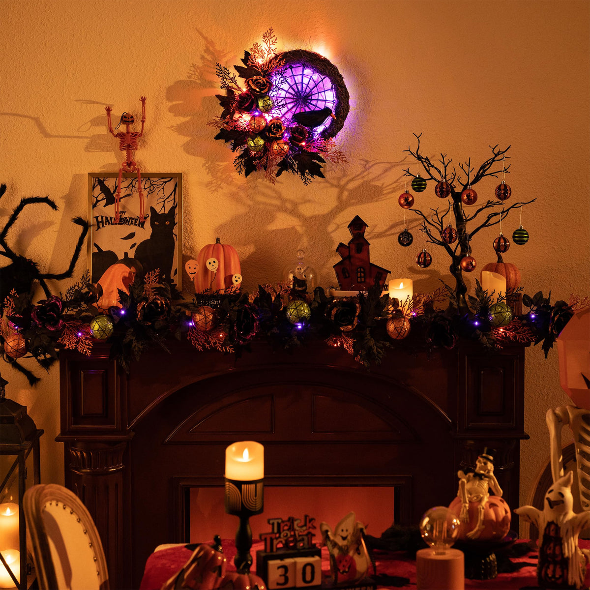 Pre-Lit Halloween Wreath – 24 or 18 Inch