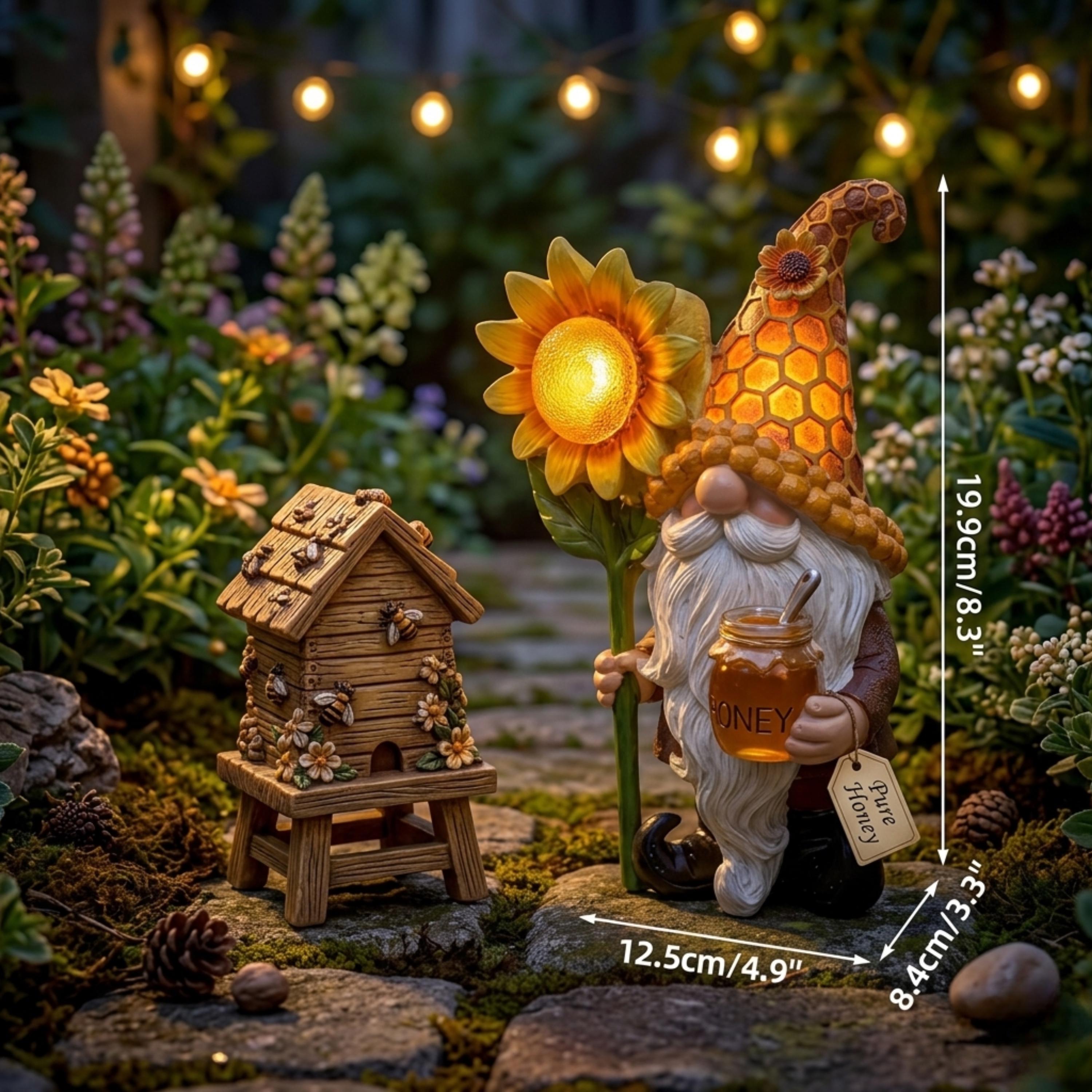 Solar garden gnome size guide showing sunflower and honey jar details